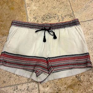 NWT Ann Taylor Loft Embroidered Shorts size M